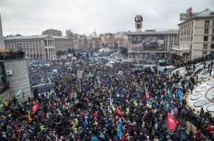 С Майдана госпитализировали одного протестующего с черепно-мозговой травмой