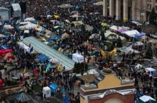 В палатке на Евромайдане изнасиловали женщину