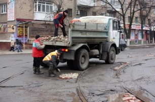 Николай Азаров: «На дорогах воруют 5 копеек»