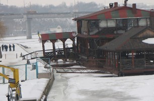 В Николаеве в ресторане разбили окно и подбросили гранату