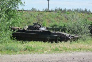 Военные изрешетили внедорожник на блокпосту под Рубежным