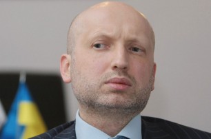 Турчинов поздравил Порошенко с победой