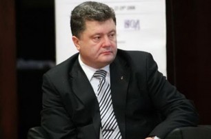 Порошенко просит США помочь техникой и оружием