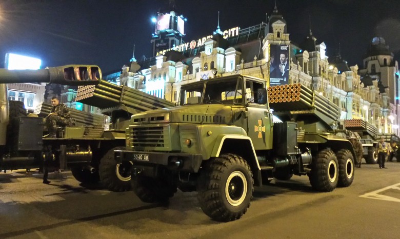 В центре Киева отрепетировали военный парад