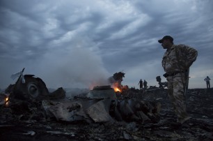 Семьи погибших при падении «Боинга» немцев требуют от Украины денег