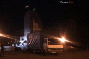 Кернес восстанавливает памятник Ленину в Харькове