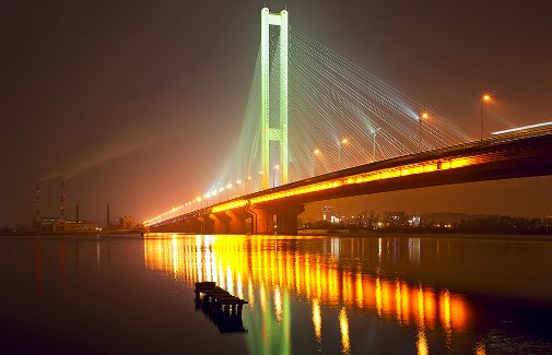 На Южном мосту в Киеве на три дня ограничат движение транспорта