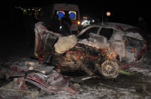 В Полтавской области военный тягач смял «Ланос»: двое погибли, солдат – застрелился