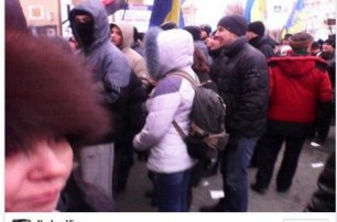 В Виннице митингующие взяли штурмом облсовет