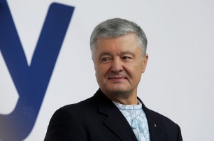 Порошенко передал «привет» из Варшавы