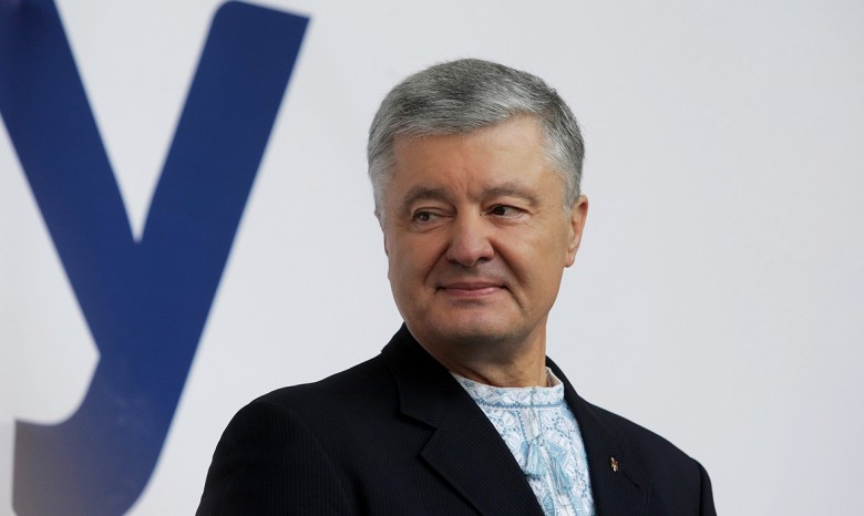 Порошенко передал «привет» из Варшавы