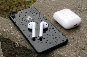 Насколько AirPods устойчивы к влаге